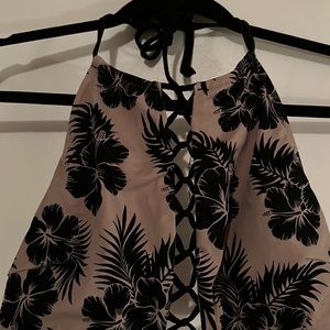 Victoria Secret bathing suit top, size L.